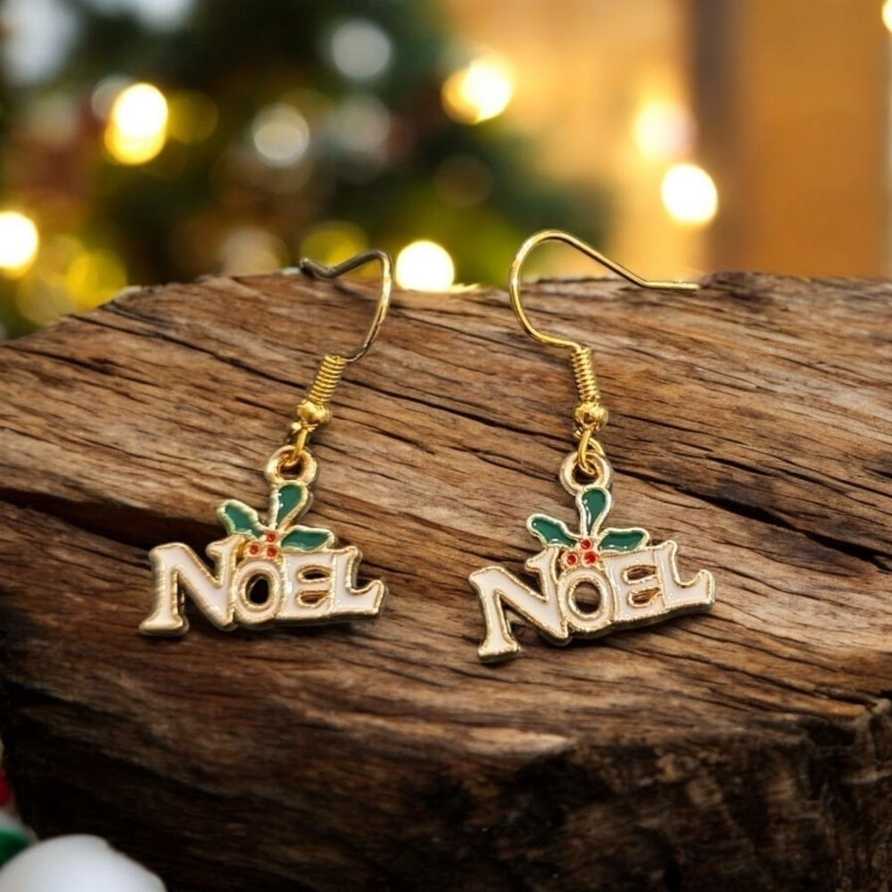 Noel Festive Holiday Holly Dangle Earrings - Picture 2 of 2